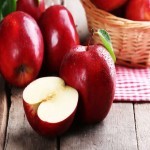 سیب برای تب؛ زرد قرمز طبع گرم حاوی ویتامین potassium