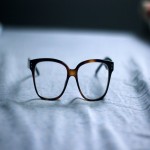 شیشه عینک طبی اسکای؛ دوربین نزدیک بین ضد خش دارای عدسی آبگریز