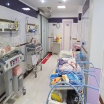 تخت بیمارستانی نوزاد؛ پلاستیکی فلزی حفاظ دورتخت (120*90) سانت