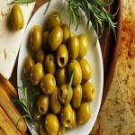 زیتون بدون هسته کیلویی؛ سیاه سبز درشت بیضی (طبیعی) olive