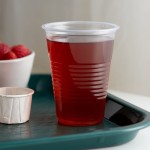 لیوان یکبار مصرف شربت؛ سبز سفید درب دار 2 نوع پلاستیکی کاغذی