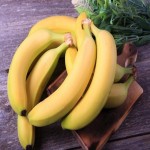 موز در بازار امروز تبریز؛ سبز زرد قهوه ای حاوی فیبر Vitamin B