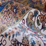 فرش ایرانی با کیفیت؛ طوسی سرمه ای 3 طرح پتینه ترنج خشتی
