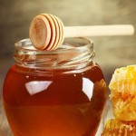 عسل طبیعی همدان؛ شفاف شیشه ای وزن (500 1000) گرمی مناسب صبحانه