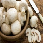 قارچ محلی؛ سفید غیر سمی اجزا پروتئین ویتامین (ساقه کلاهک)