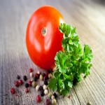 گوجه فرنگی و نقرس؛ کاهش فشار خون درمان دستگاه گوارش حاوی ویتامین (آ ث)
