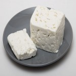 پنیر سفید پگاه؛ لاکتیکی روی فسفر 2 نوع حلبی پاکتی Pegah