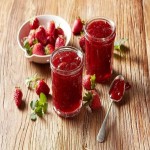 مرباي توت فرنگي خوش رنگ؛ مارمالاد پوره نشده کلسیم فیبر ویتامین B