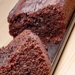 کیک خیس شکلاتی ساده؛ شکلات تلخ 2 شکل بیضی قلبی