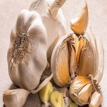 سیر خشک همدان؛ مخروطی (کلسیم منیزیم فسفات) سفید کرم garlic
