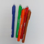 خودکار رنگی یونیتی؛ پلاستیکی ساچمه ای سبک بسته بندی 10 عددی