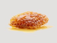 عسل کوهی در دبی؛ طعم شیرین 2 رنگ طلایی کهربایی
