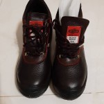 کفش ایمنی کوشا؛ بادوام لایه چرم پایه فولادی تولید iran