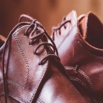 قیمت خرید کفش ملی مردانه + آموزش