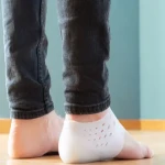 ویژگی بارز جوراب سیلیکونی برای درمان ترک پا و میخچه