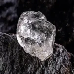مشخصات و خواص سنگ الماس خام طبیعی