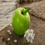 قیمت و خرید سیب سبز ترش با مشخصات کامل