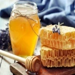 قیمت و خرید عسل موم زرد با مشخصات کامل