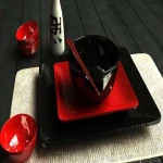 بشقاب چینی قرمز همراه با توضیحات کامل و آشنایی