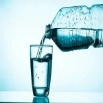 آب مقطر دستگاه اکسیژن ساز؛ فاقد املاح معدنی مرطوب کننده پزشکی