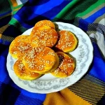 قیمت خرید عمده نان کماج گیلانی ارزان و مناسب