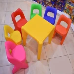 میز و صندلی پلاستیکی استار؛ نارنجی قرمز زرد 2 طرح مربعی دایره ای