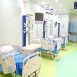 تخت بیمارستانی دست دوم اصفهان؛ تنظیم ارتفاع سبک 2 مدل برقی مکانیکی