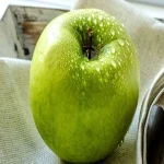 سیب سبز کوچک؛ ترد آبدار طعم ترش سلامت قلب حاوی Vitamin C