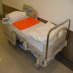 تخت تاشو بیمارستانی برقی؛ ضد آب تنظیم ارتفاع ریموت کنترل resistant