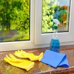 شیشه پاک کن خانگی؛ چند کاره تنوع رایحه تمیز کننده آلودگی غبار