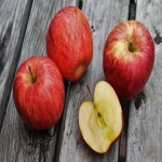 سیب ایرانی؛ قرمز سلامت روده تقویت پوست حاوی 3 ویتامین (B1 B2 K)