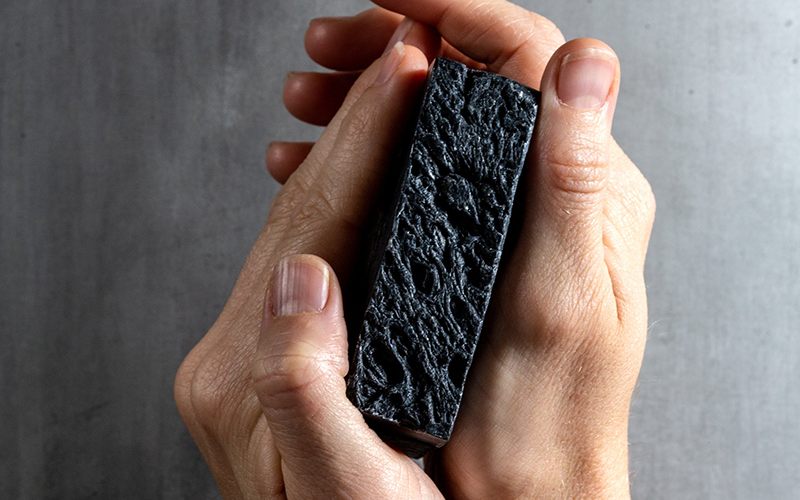 صابون زغال اورکلین soap بستن روزنه پوست قابلیت جوانسازی مرطوب کنندگی
