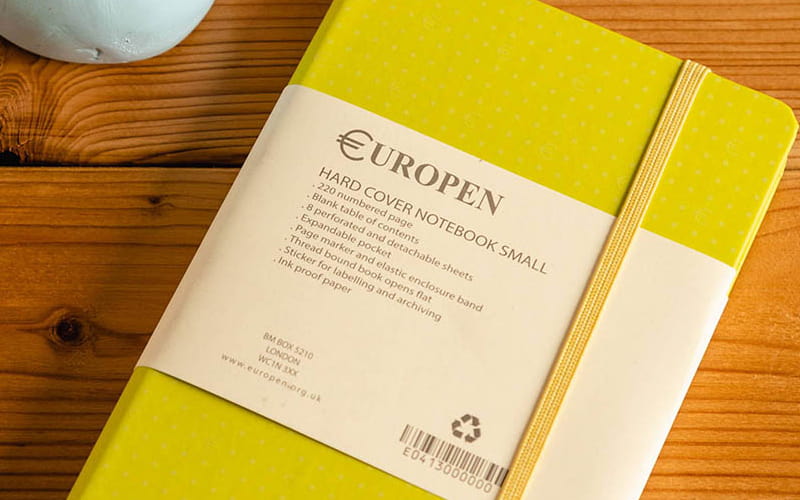 دفتر یوروپن؛ جلد پلاستیکی رنگبندی آبی سبز قرمز بنفش مناسب دانش آموزان