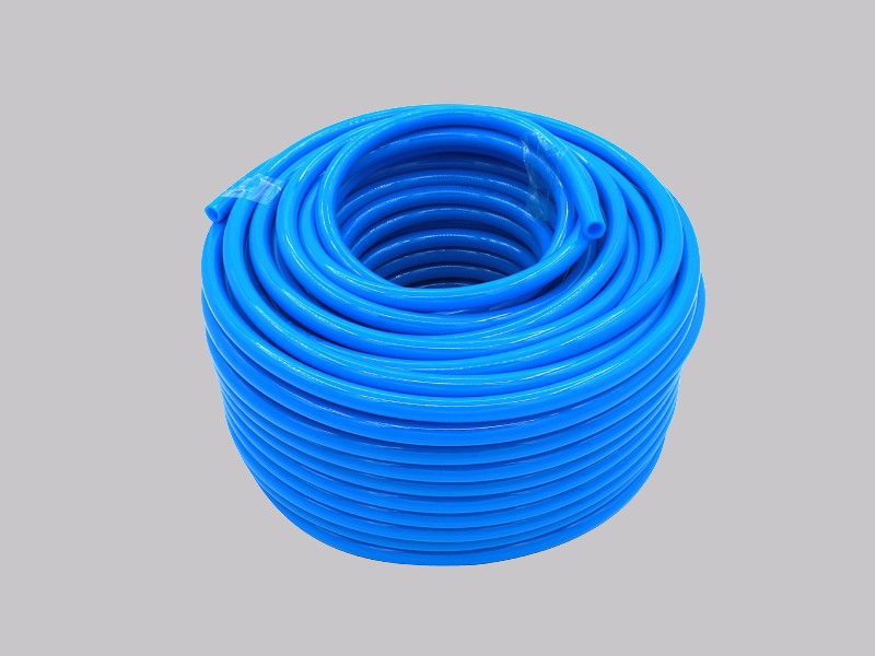 شلنگ 1 اینچ؛ پلاستیکی برزنتی 2 رنگ مشکی آبی جنس لاستیک PVC