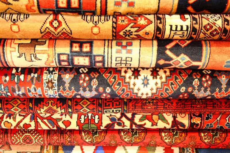 فرش ماشینی رنگ لاکی؛ بیجاری شاه عباسی رنگبندی متنوع بافت مطلوب carpet