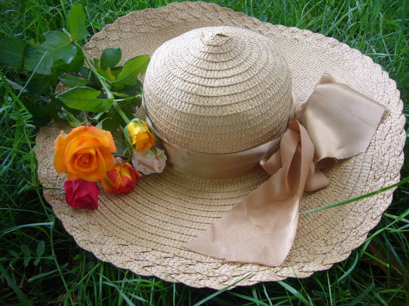 مشخصات کلاه زنانه تابستانی