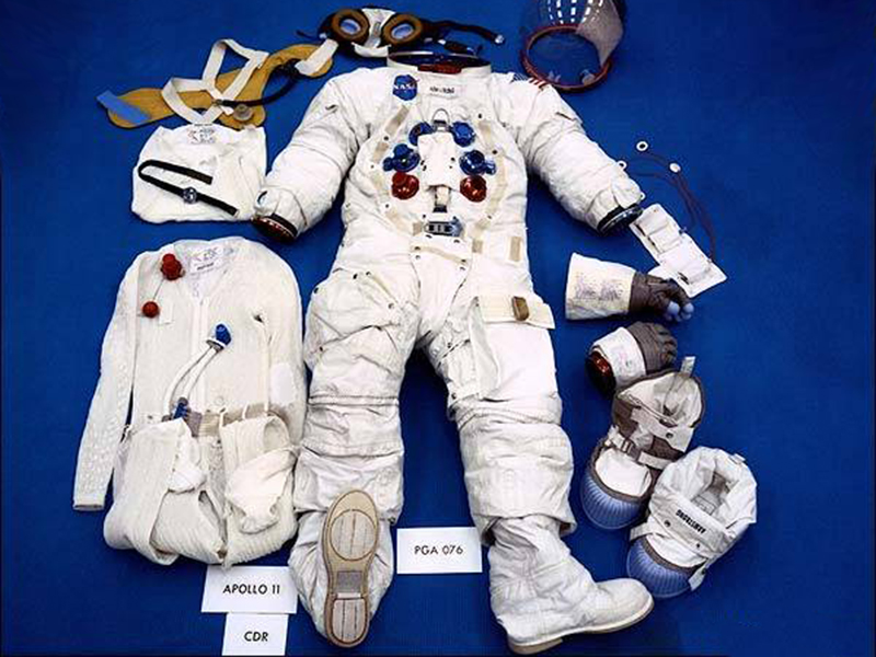 خرید لباس فضانوردی ناسا