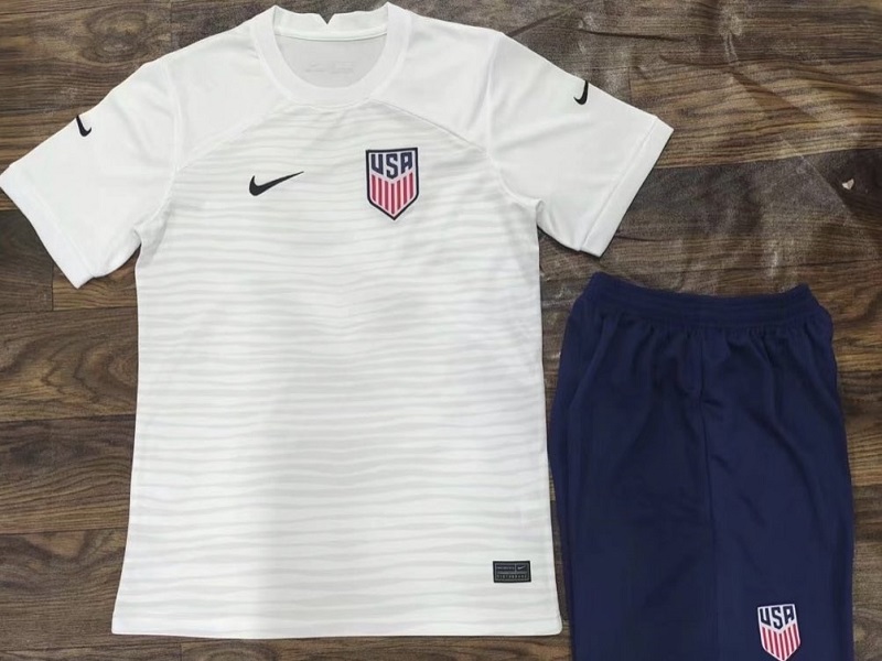 مشخصات لباس فوتبال آمریکایی
