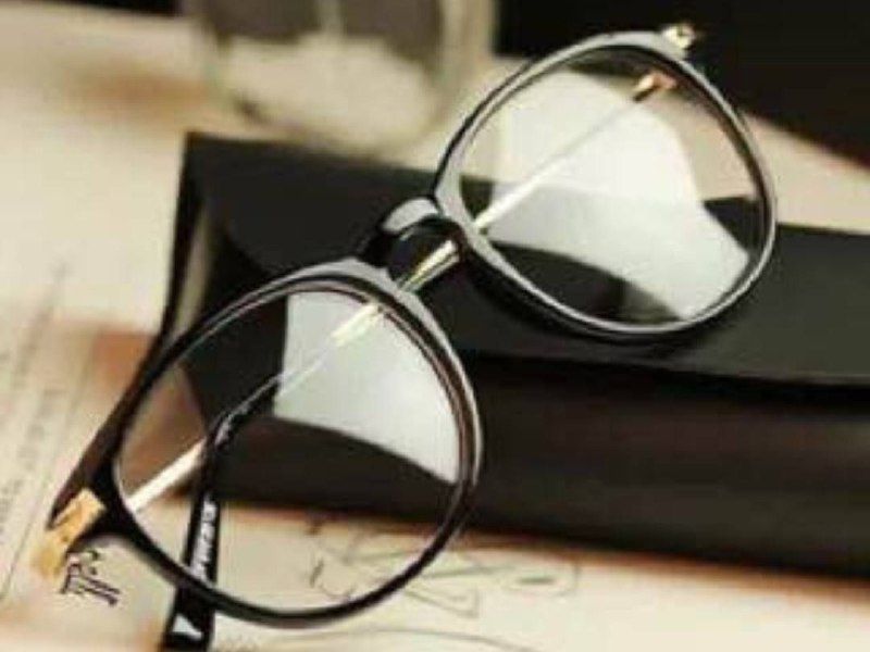 مشخصات شیشه عینک طبی ضد اشعه
