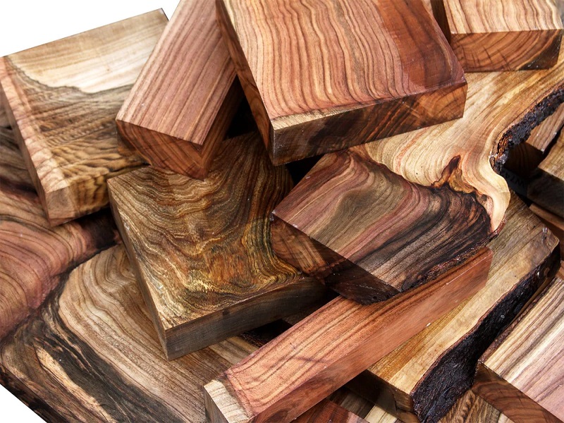 مشخصات چوب درخت پسته
