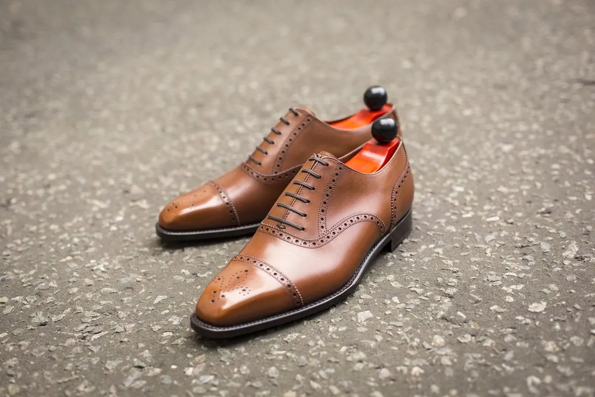 مشخصات کفش مردانه بوگاتی