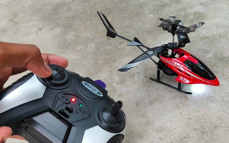 هلیکوپتر کنترلی اسباب بازی بزرگ
