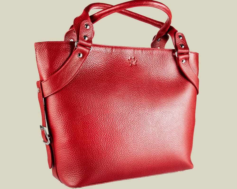کیف چرم قرمز