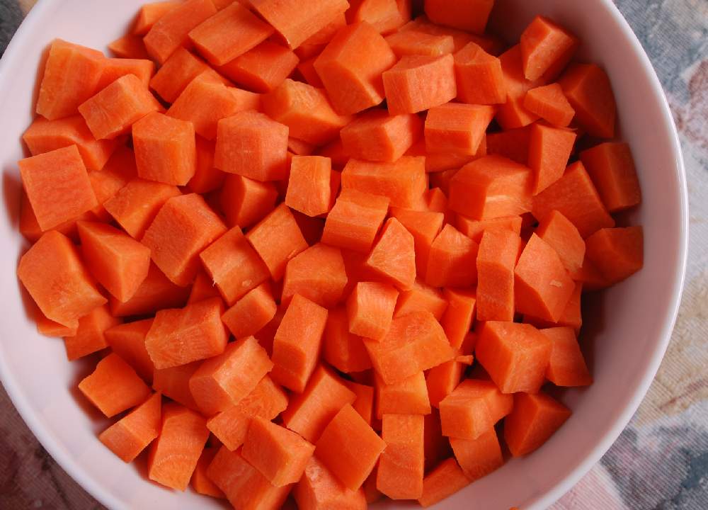 هویج نگینی خرد شده