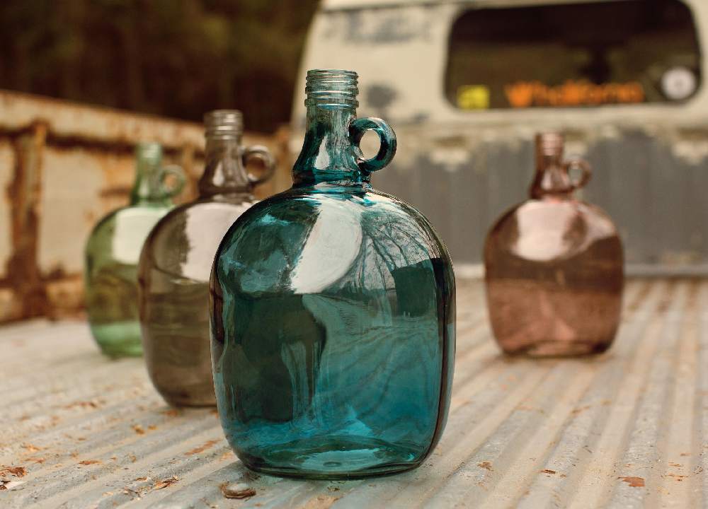 بطری شیشه ای سبز رنگ