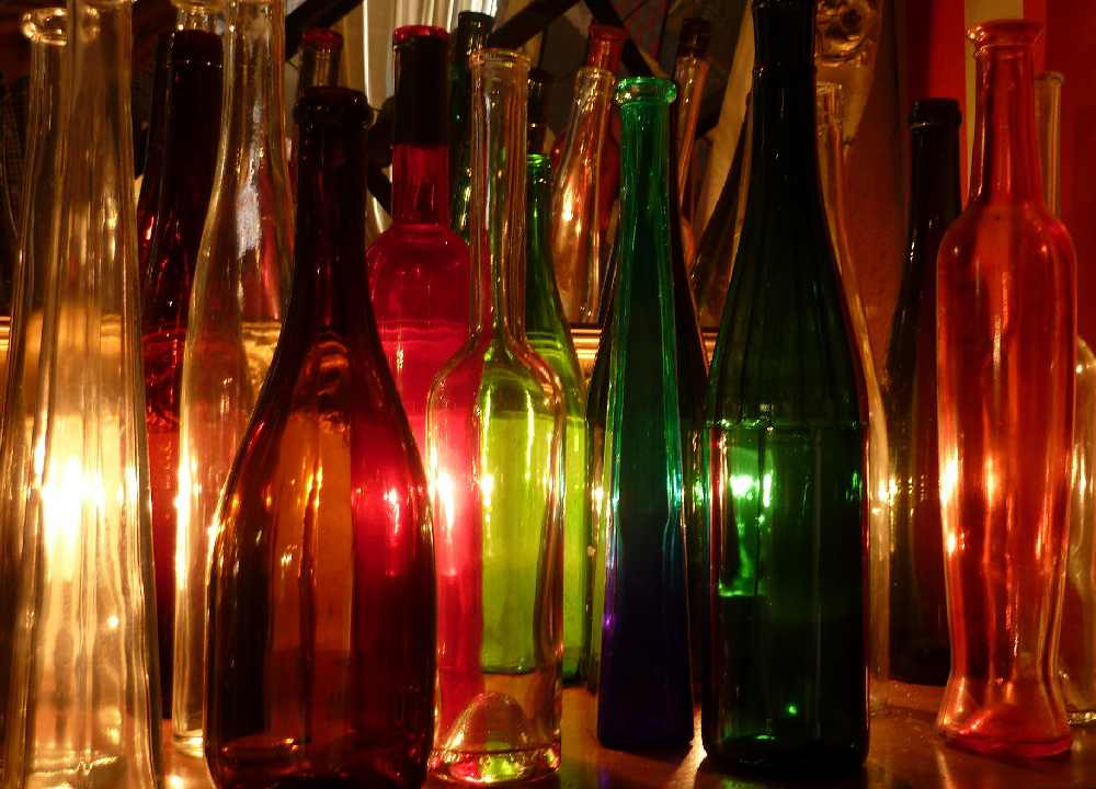 بطری شیشه ای رنگی