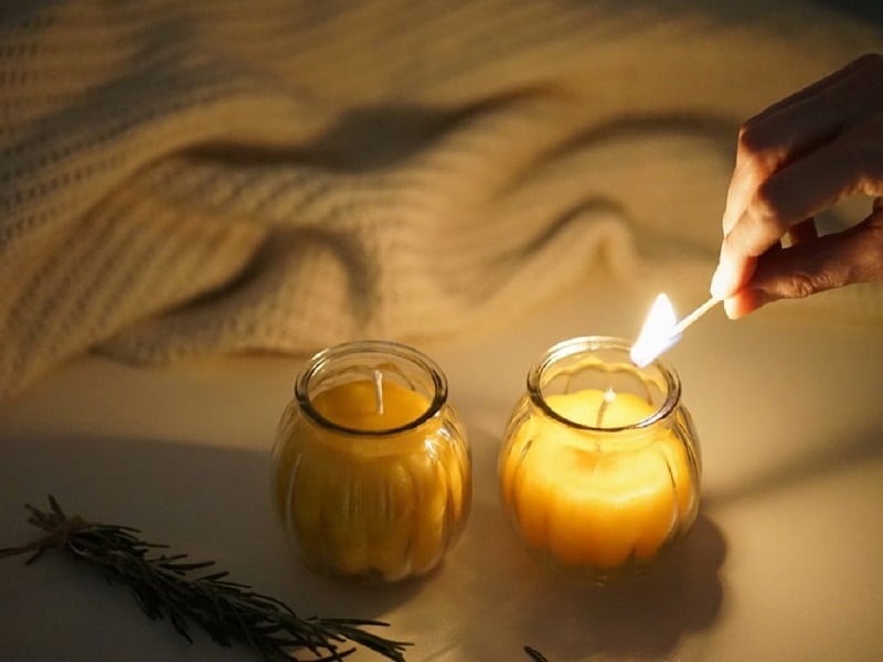 موم عسل شمع