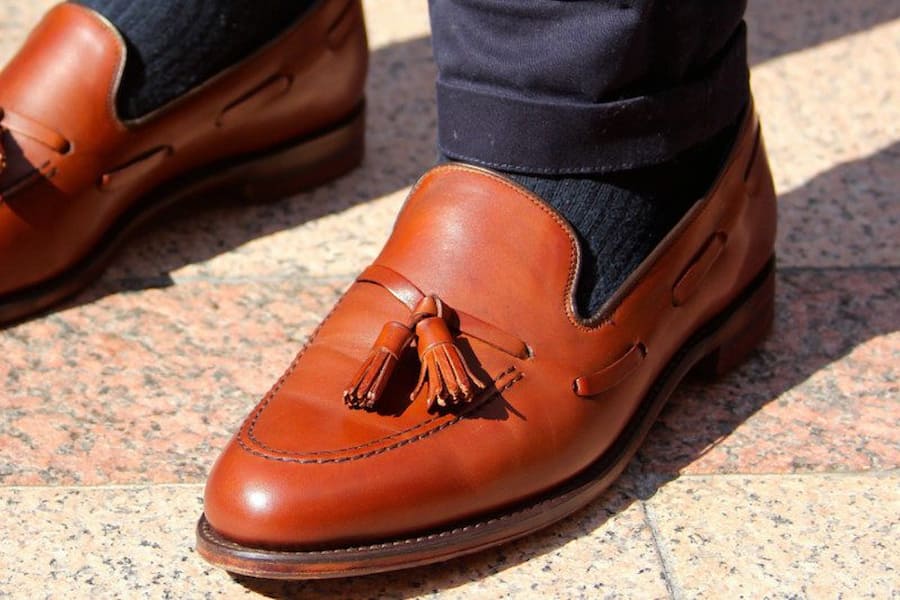 کفش مردانه قهوه ای رنگ
