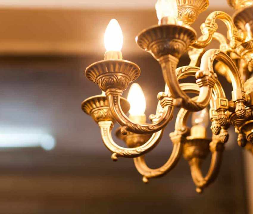  لامپ شمعی کم مصرف پر نور