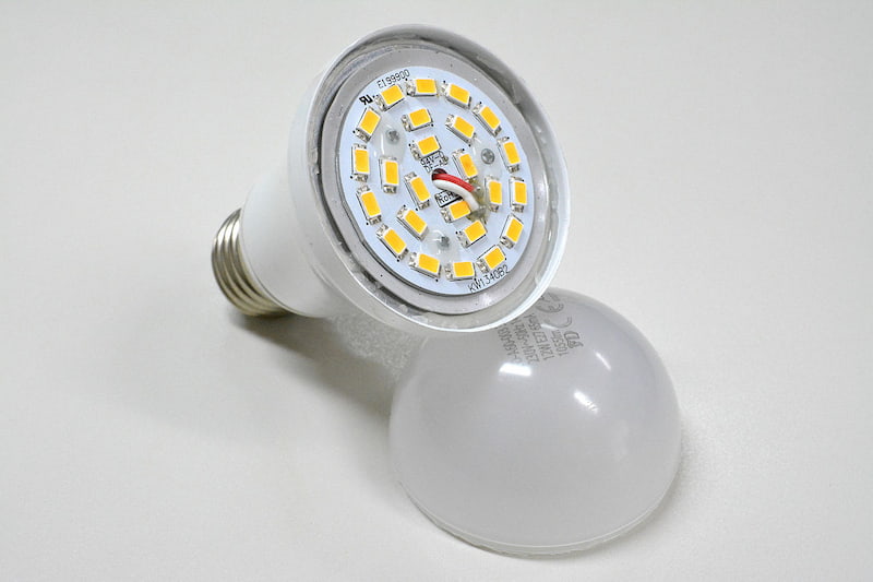 لامپ هالوژن 7 وات پایه سوزنی